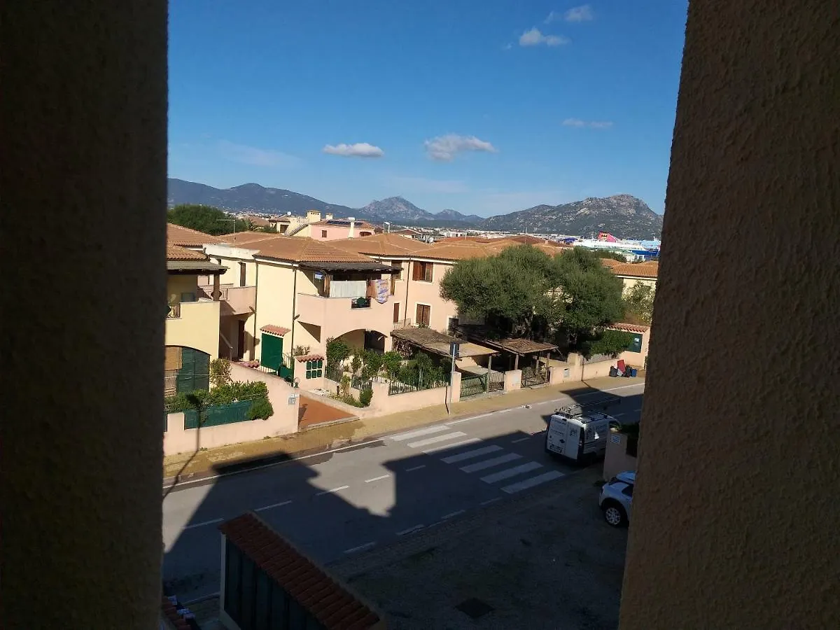 Airport Orchid Apartment Olbia